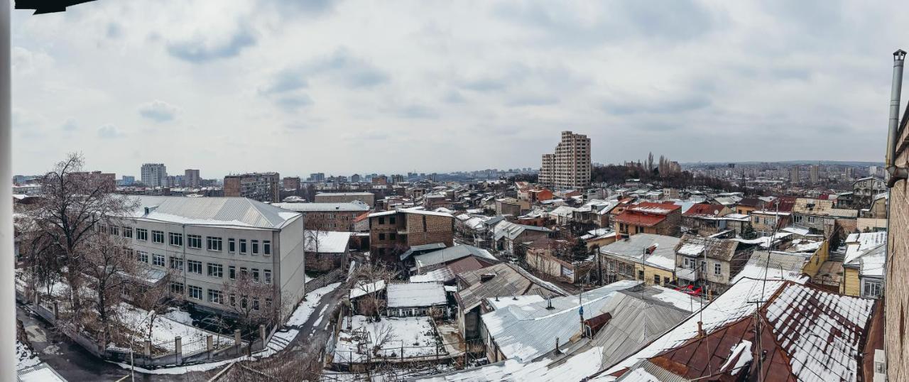 Castle Family Hotel Yerevan Ngoại thất bức ảnh